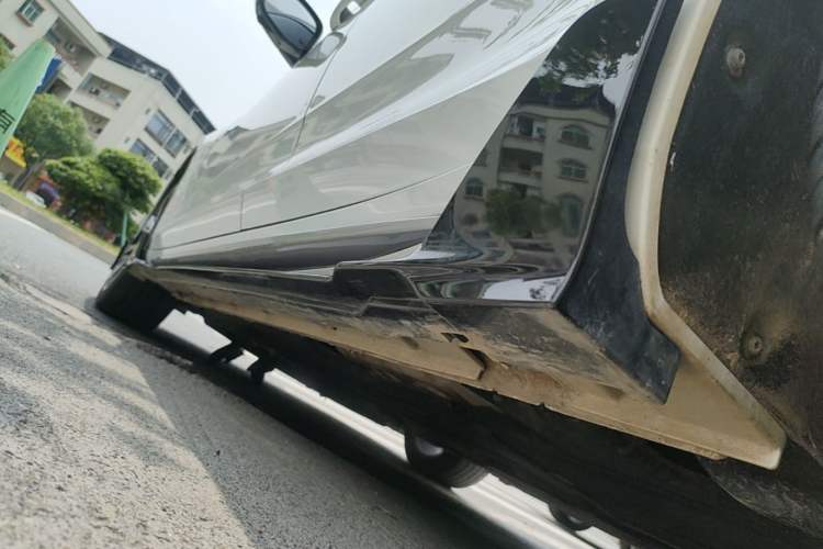 Used Geely Auto Preface 2025 Dongfang Yao 1.5TD Kunlun Edition Left Side Sill