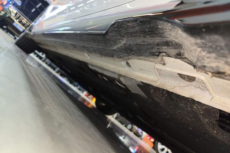 Used Geely Auto Preface 2025 Dongfang Yao 1.5TD Kunlun Edition Left Side Sill