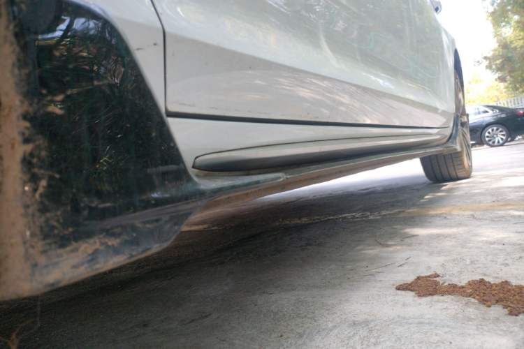 Used Geely Auto Preface 2025 Dongfang Yao 1.5TD Kunlun Edition Left Side Sill