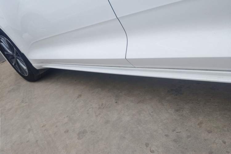 Used Geely Auto Preface 2025 Dongfang Yao 1.5TD Fuyao Edition Left Side Sill