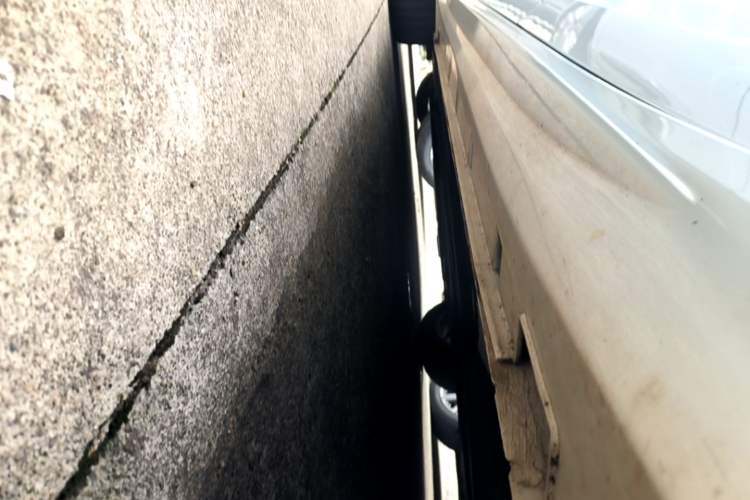 Used Geely Auto Preface 2025 Dongfang Yao 1.5TD Fuyao Edition Left Side Sill