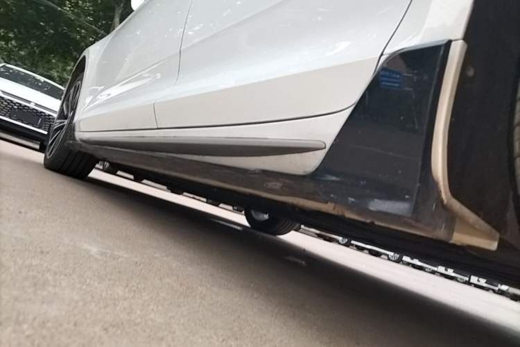 Used Geely Auto Preface 2025 Dongfang Yao 1.5TD Kunlun Edition Left Side Sill