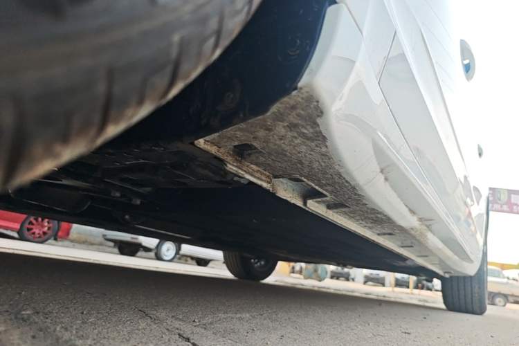 Used Geely Auto Preface 2025 Dongfang Yao 1.5TD Fuyao Edition Left Side Sill