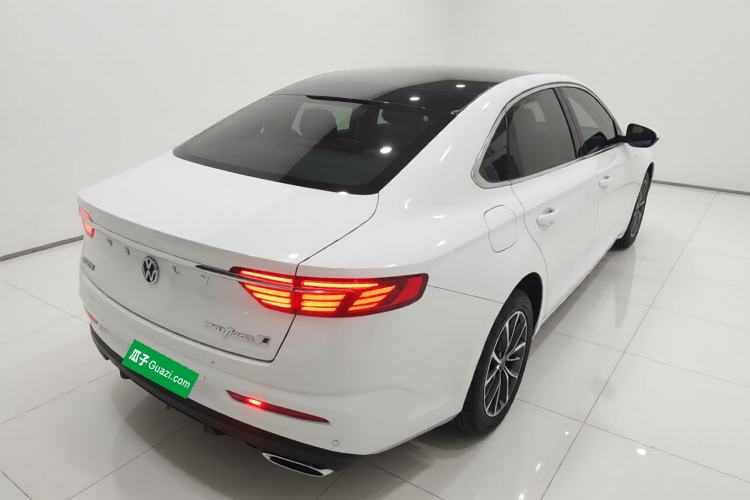 Used Geely Auto Preface 2025 Dongfang Yao 1.5TD Jinghong Edition+ Rear Right 45 Deg