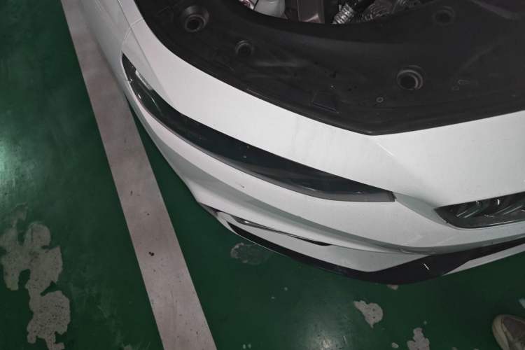 Used Geely Auto Preface 2025 Dongfang Yao 1.5TD Fuyao Edition Right Front Headlight