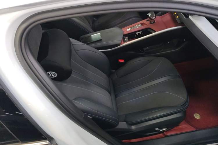 Used Geely Auto Preface 2025 Dongfang Yao 2.0TD Lanxing Edition Right Front Seat