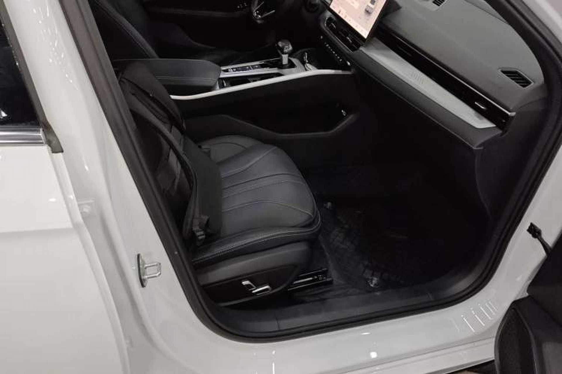 Used Geely Auto Preface 2025 Dongfang Yao 1.5TD Kunlun Edition Right Front Seat