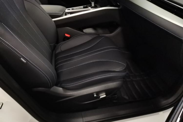 Used Geely Auto Preface 2025 Dongfang Yao 1.5TD Kunlun Edition Right Front Seat