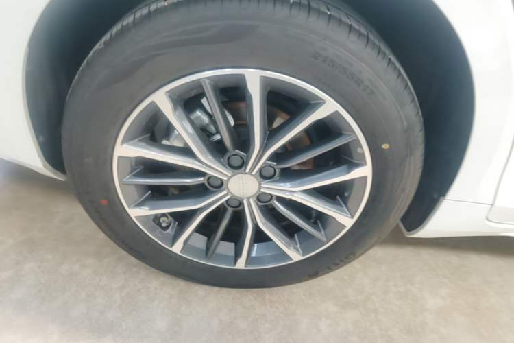 Used Geely Auto Preface 2025 Dongfang Yao 1.5TD Fuyao Edition Right Rear Wheel Hub
