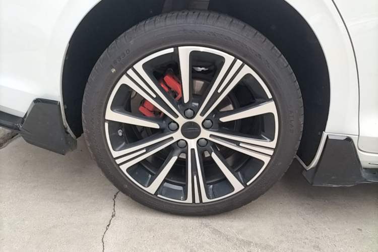 Used Geely Auto Preface 2025 Dongfang Yao 1.5TD Kunlun Edition Right Rear Wheel Hub