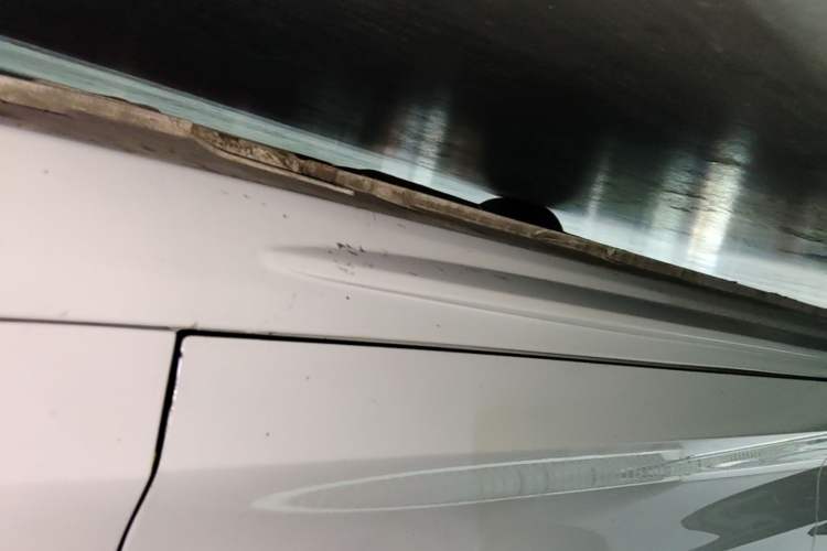 Used Geely Auto Preface 2025 Dongfang Yao 1.5TD Fuyao Edition Right Side Sill