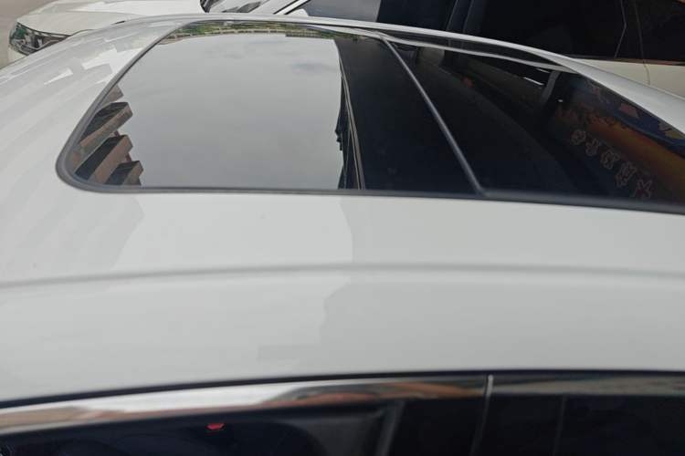 Used Geely Auto Preface 2025 Dongfang Yao 1.5TD Fuyao Edition Roof