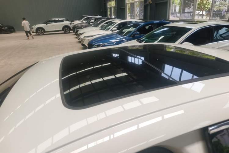 Used Geely Auto Preface 2025 Dongfang Yao 1.5TD Fuyao Edition Roof