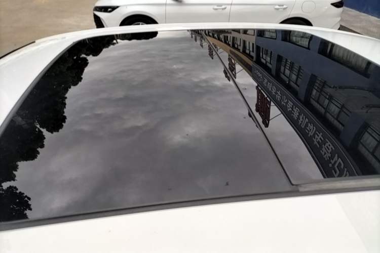 Used Geely Auto Preface 2025 Dongfang Yao 1.5TD Kunlun Edition Roof