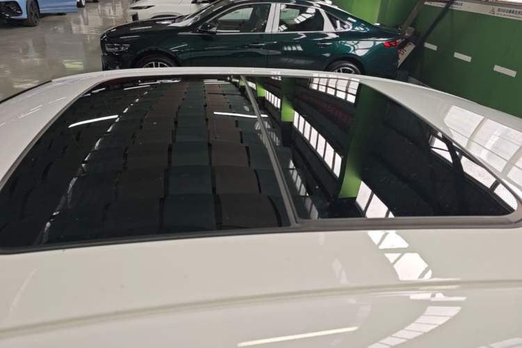 Used Geely Auto Preface 2025 Dongfang Yao 2.0TD Lanxing Edition Roof