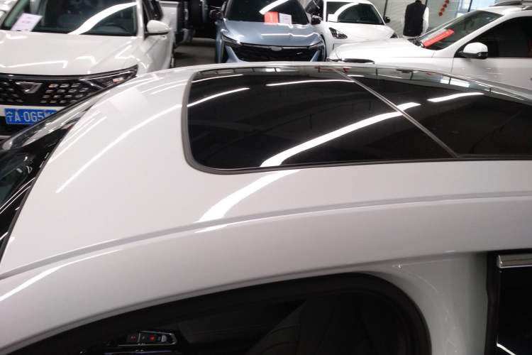 Used Geely Auto Preface 2025 Dongfang Yao 2.0TD Moonlight Edition Roof