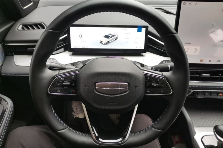 Used Geely Auto Preface 2025 Dongfang Yao 1.5TD Kunlun Edition Steering Wheel