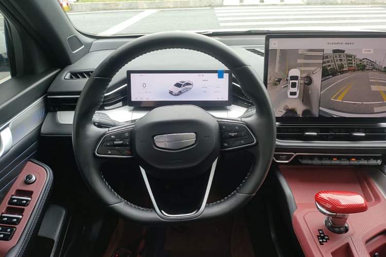 Used Geely Auto Preface 2025 Dongfang Yao 1.5TD Kunlun Edition Steering Wheel