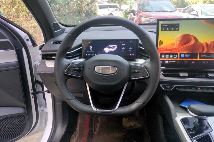 Used Geely Auto Preface 2025 Dongfang Yao 1.5TD Kunlun Edition Steering Wheel