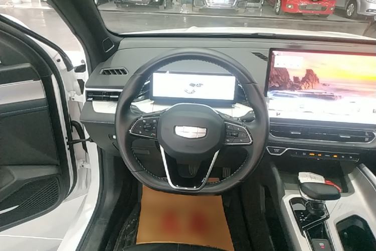 Used Geely Auto Preface 2025 Dongfang Yao 1.5TD Kunlun Edition Steering Wheel