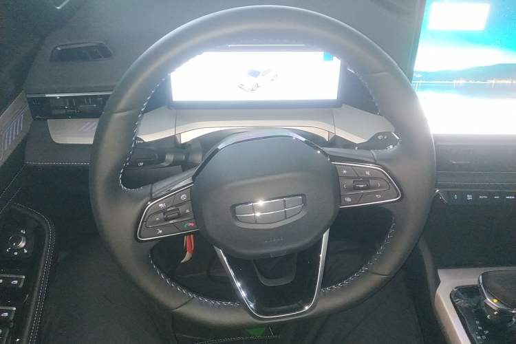 Used Geely Auto Preface 2025 Dongfang Yao 1.5TD Jinghong Edition+ Steering Wheel