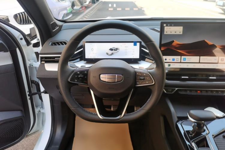 Used Geely Auto Preface 2025 Dongfang Yao 2.0TD Moonlight Edition Steering Wheel