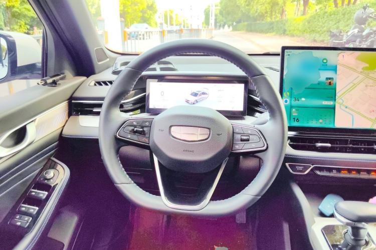 Used Geely Auto Preface 2025 Dongfang Yao 1.5TD Kunlun Edition Steering Wheel