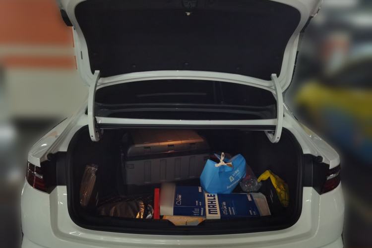 Used Geely Auto Preface 2025 Dongfang Yao 1.5TD Kunlun Edition Trunk