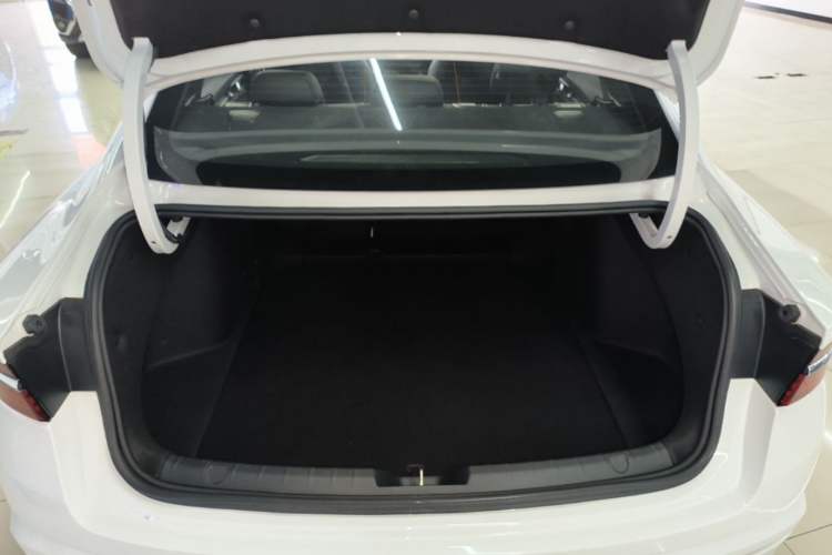Used Geely Auto Preface 2025 Dongfang Yao 1.5TD Kunlun Edition Trunk