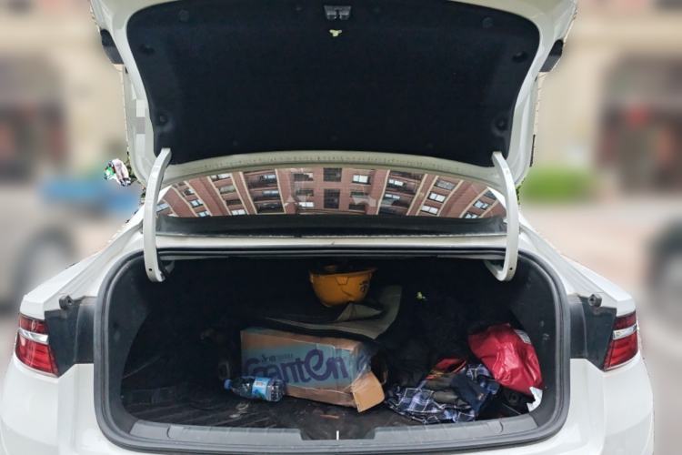 Used Geely Auto Preface 2025 Dongfang Yao 1.5TD Fuyao Edition Trunk
