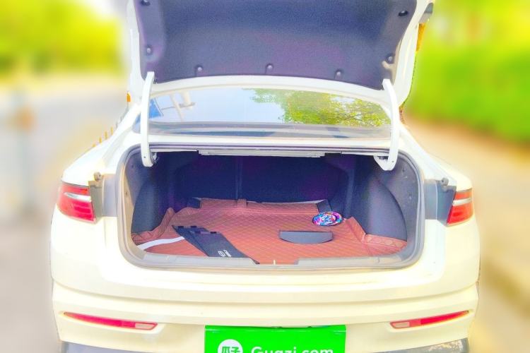 Used Geely Auto Preface 2025 Dongfang Yao 1.5TD Kunlun Edition Trunk
