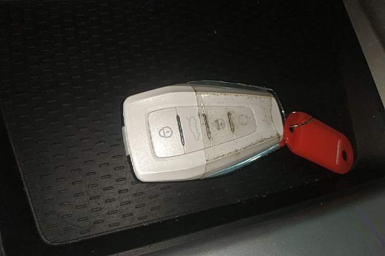 Used Geely Auto Preface 2025 Dongfang Yao 1.5TD Kunlun Edition Vehicle Key