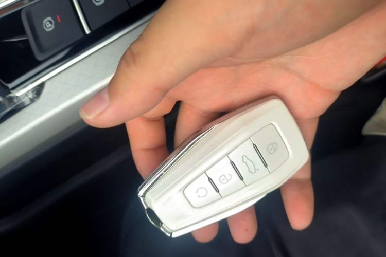 Used Geely Auto Preface 2025 Dongfang Yao 1.5TD Fuyao Edition Vehicle Key