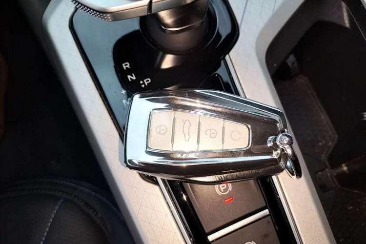 Used Geely Auto Preface 2025 Dongfang Yao 1.5TD Kunlun Edition Vehicle Key