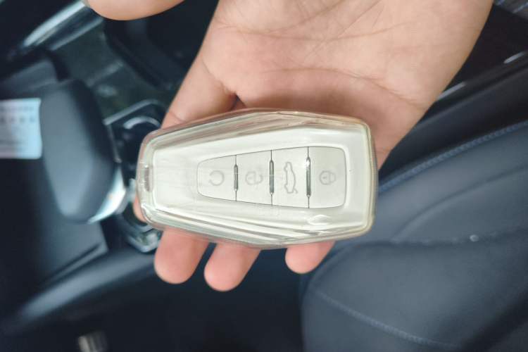 Used Geely Auto Preface 2025 Dongfang Yao 2.0TD Lanxing Edition Vehicle Key