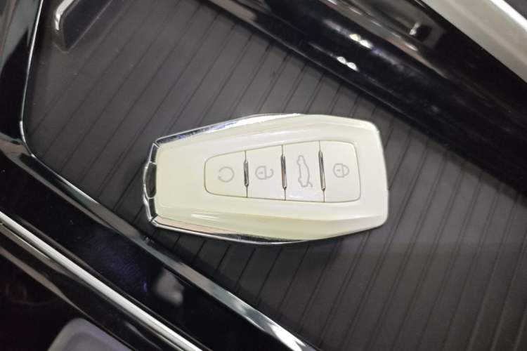 Used Geely Auto Preface 2025 Dongfang Yao 2.0TD Lanxing Edition Vehicle Key
