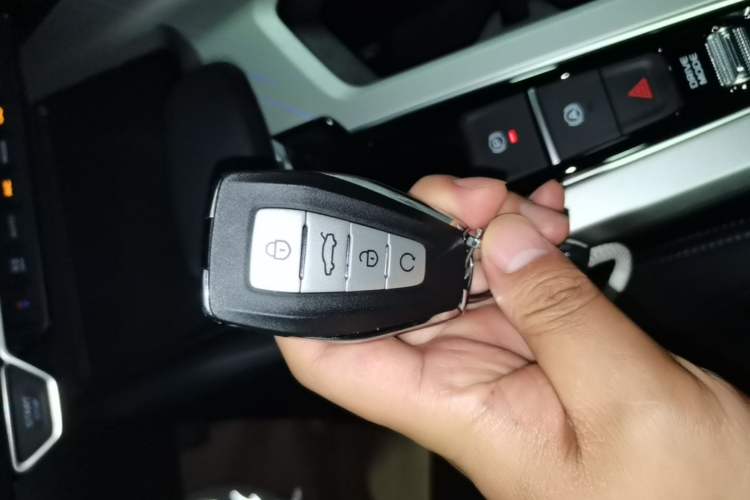 Used Geely Auto Preface 2025 Dongfang Yao 1.5TD Kunlun Edition Vehicle Key