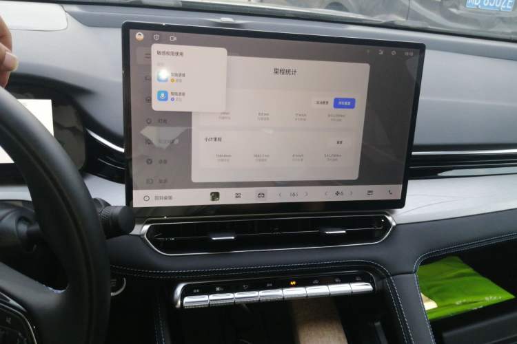 Used Geely Auto Preface 2026 Model Oriental Yao 1.5TD Kunlun Edition Audio And AC Panel