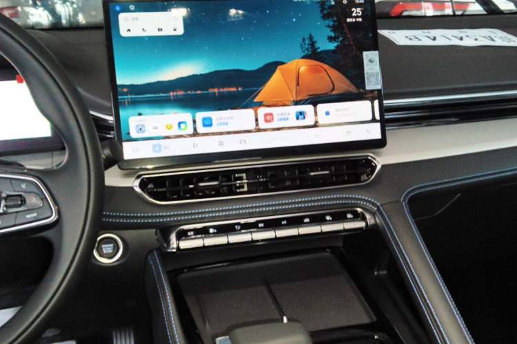 Used Geely Auto Preface 2026 Model Oriental Yao 1.5TD Kunlun Edition Audio And AC Panel