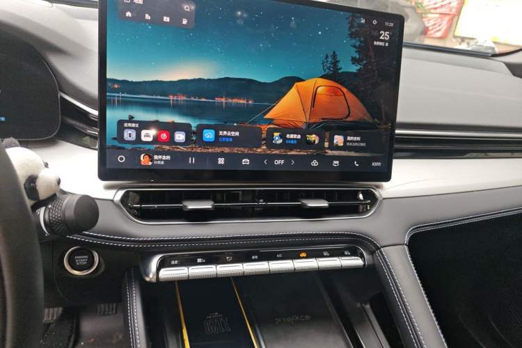 Used Geely Auto Preface 2026 Model Oriental Yao 1.5TD Kunlun Edition Audio And AC Panel