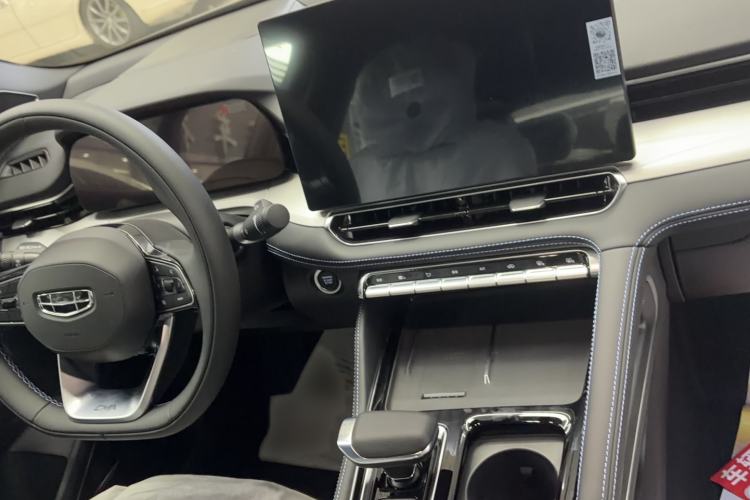 Used Geely Auto Preface 2026 Model Oriental Yao 1.5TD Kunlun Edition Audio And AC Panel