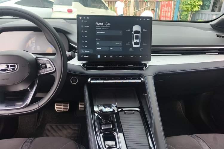 Used Geely Auto Preface 2026 Model Oriental Yao 2.0TD Lanxing Edition Audio And AC Panel