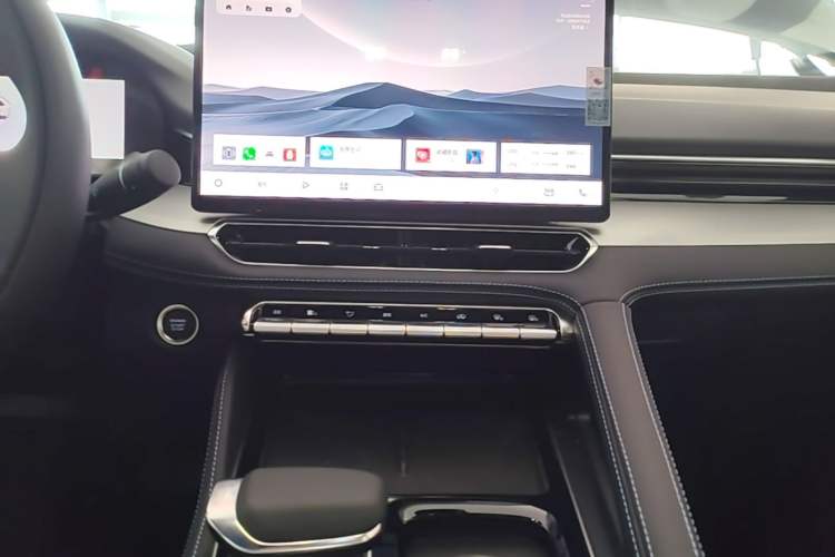 Used Geely Auto Preface 2026 Model Oriental Yao 1.5TD Fuyao Edition Audio And AC Panel