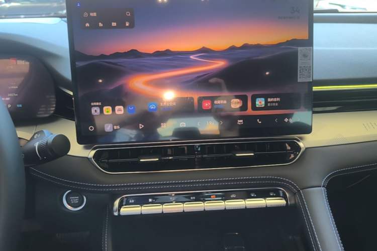 Used Geely Auto Preface 2026 Model Oriental Yao 1.5TD Fuyao Edition Audio And AC Panel