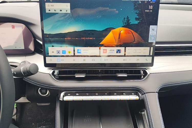 Used Geely Auto Preface 2026 Model Oriental Yao 1.5TD Kunlun Edition Audio And AC Panel