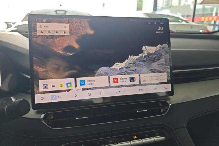 Used Geely Auto Preface 2026 Model Oriental Yao 1.5TD Fuyao Edition Audio And AC Panel