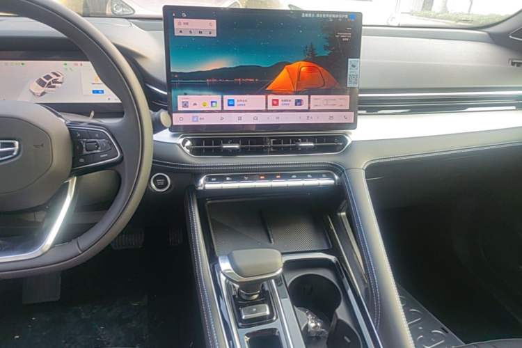 Used Geely Auto Preface 2026 Model Oriental Yao 1.5TD Fuyao Edition Audio And AC Panel