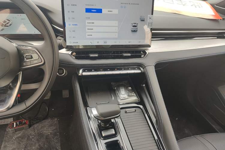 Used Geely Auto Preface 2026 Model Oriental Yao 1.5TD Kunlun Edition Audio And AC Panel