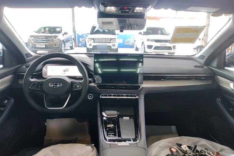 Used Geely Auto Preface 2026 Model Oriental Yao 1.5TD Kunlun Edition Center Console