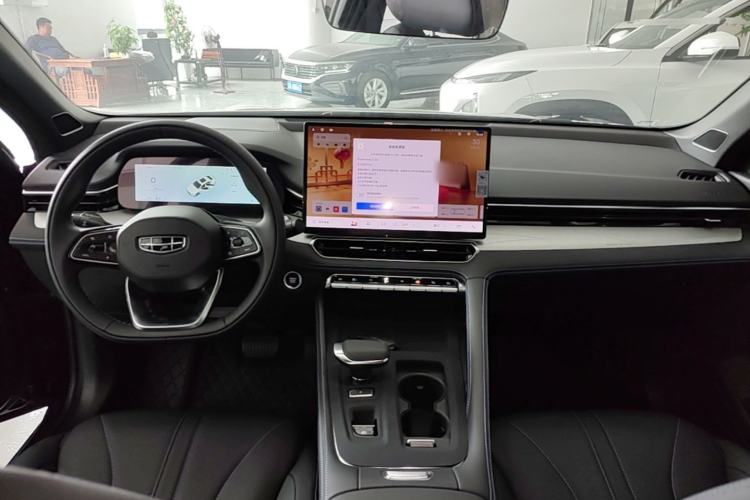 Used Geely Auto Preface 2026 Model Oriental Yao 1.5TD Kunlun Edition Center Console